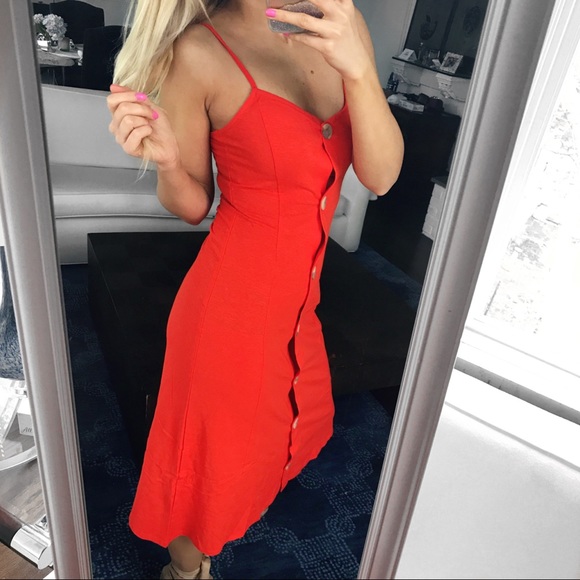 🆕 TOMATO BUTTON MIDI DRESS! - Picture 5 of 8
